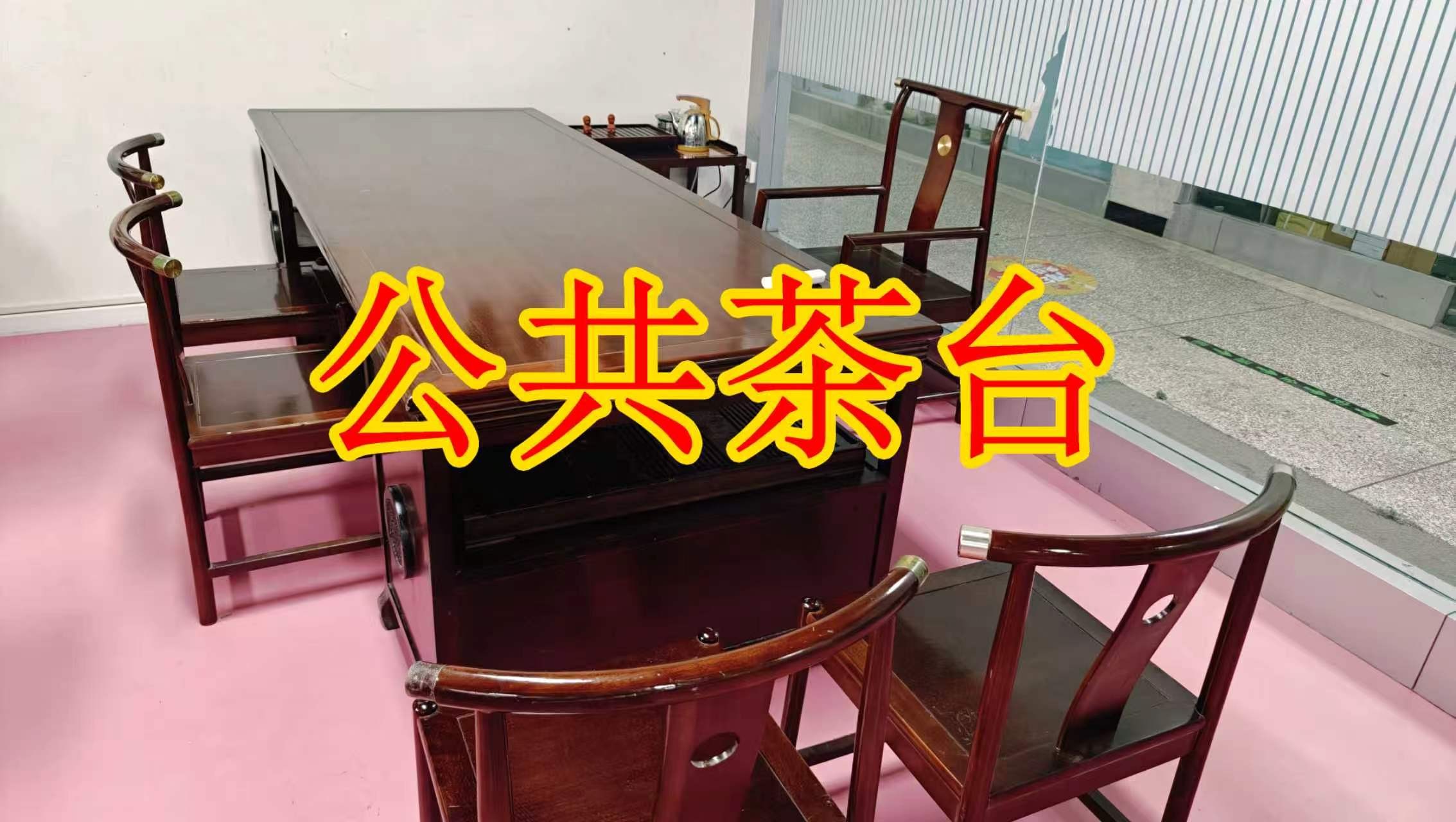 伊西南路面积灵活：小面积办公室至大面积办公、经营空间均可选择； 部分房源可注册公司，满足企业办公需求； 商铺临街，具备上下水、用电等经营条件； 适合副食品、茶叶、酒水、百货、电商、培训、办公等多种行业。